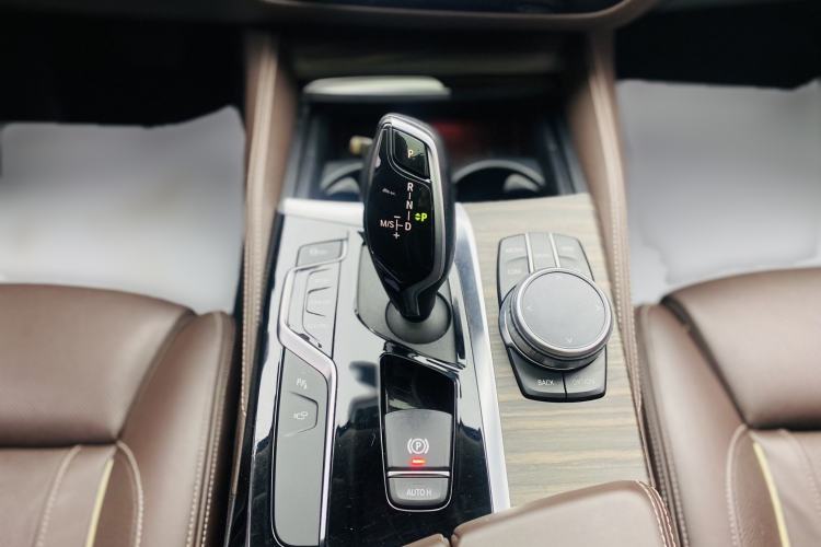 Used BMW 5 Series 2020 530Li Luxury Edition Premium Package Interior 8