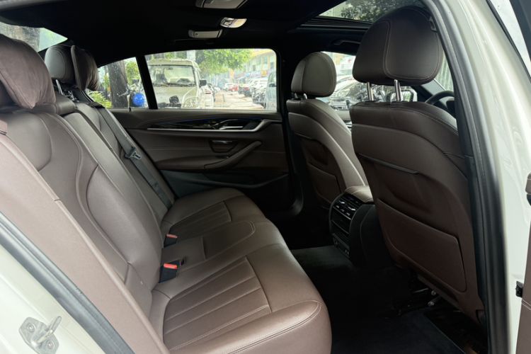 Used BMW 5 Series 2020 525Li M Sport Package Interior 9