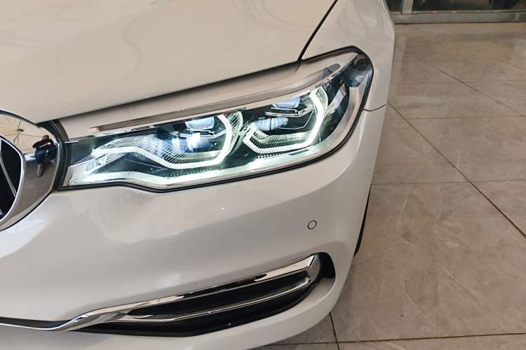 Used BMW 5 Series 2020 530Li Leading Edition Luxury Package Left Front Headlight