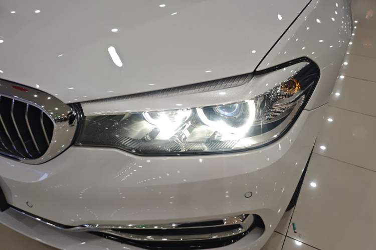Used BMW 5 Series 2020 525Li Luxury Package Left Front Headlight