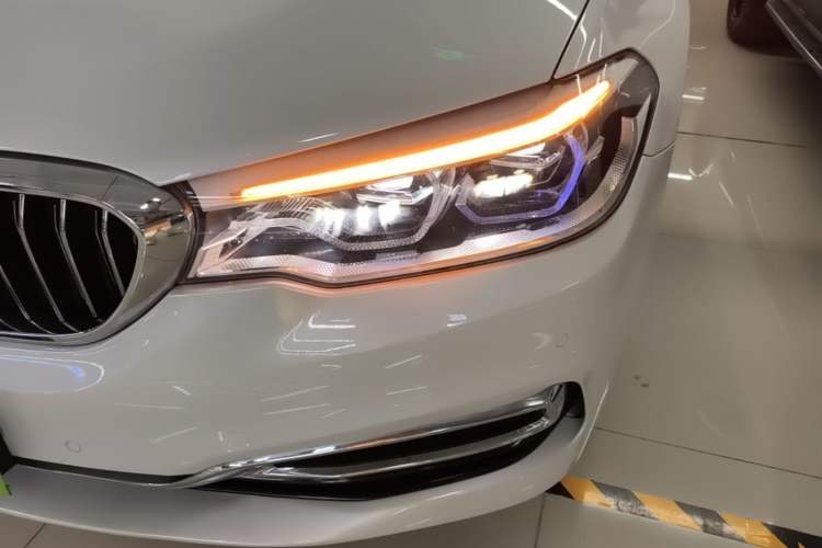 Used BMW 5 Series 2020 530Li Leading Edition Luxury Package Left Front Headlight