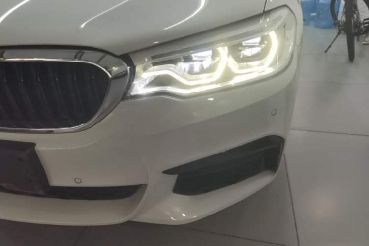 Used BMW 5 Series 2020 530Li xDrive M Sport Package Left Front Headlight