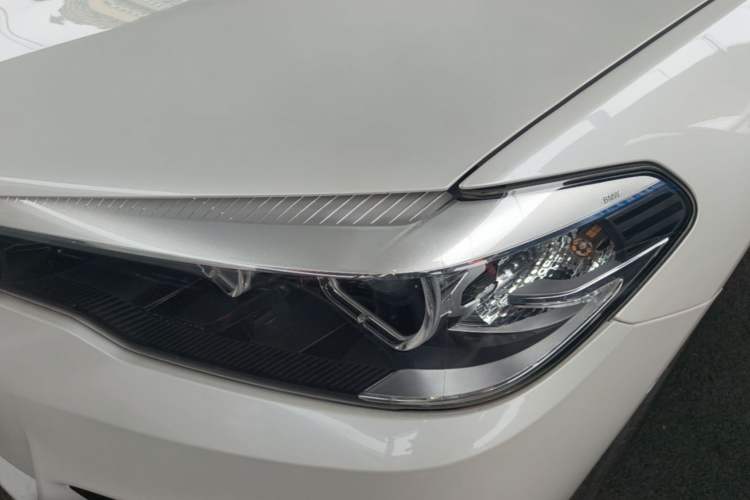 Used BMW 5 Series 2020 525Li M Sport Package Left Front Headlight