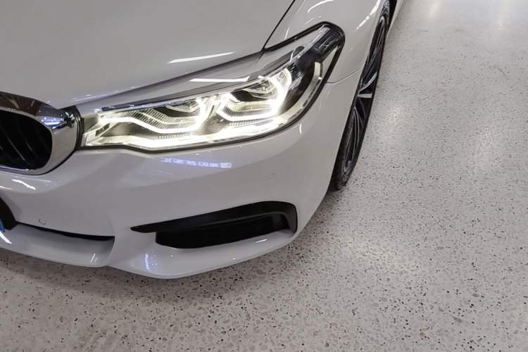 Used BMW 5 Series 2020 530Li Leading Model M Sport Package Left Front Headlight