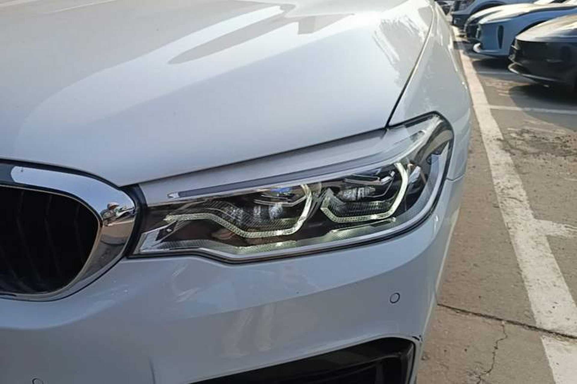 Used BMW 5 Series 2020 530Li Luxury Edition M Sport Package Left Front Headlight
