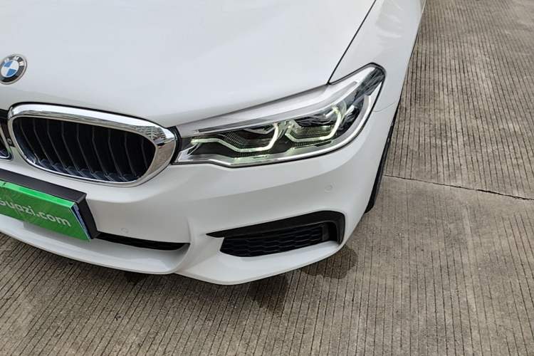 Used BMW 5 Series 2020 530Li Luxury Edition M Sport Package Left Front Headlight