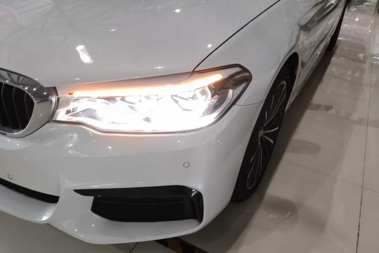 Used BMW 5 Series 2020 530Li Leading Model M Sport Package Left Front Headlight