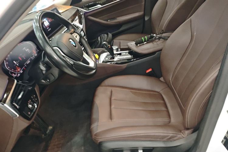 Used BMW 5 Series 2020 525Li Luxury Package Left Front Seat
