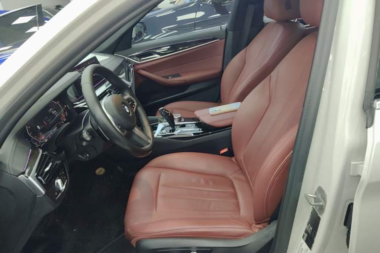Used BMW 5 Series 2020 530Li Leading Model M Sport Package Left Front Seat
