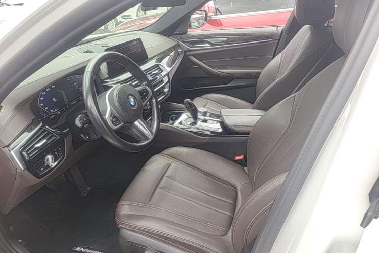 Used BMW 5 Series 2020 525Li M Sport Package Left Front Seat