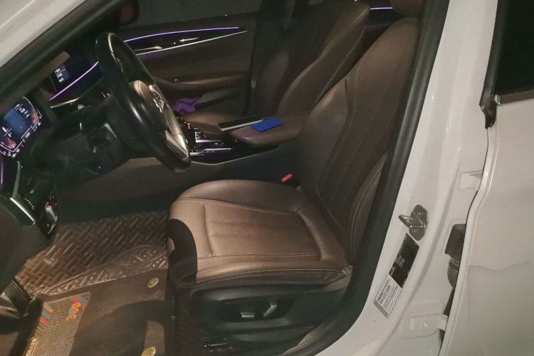 Used BMW 5 Series 2020 525Li M Sport Package Left Front Seat