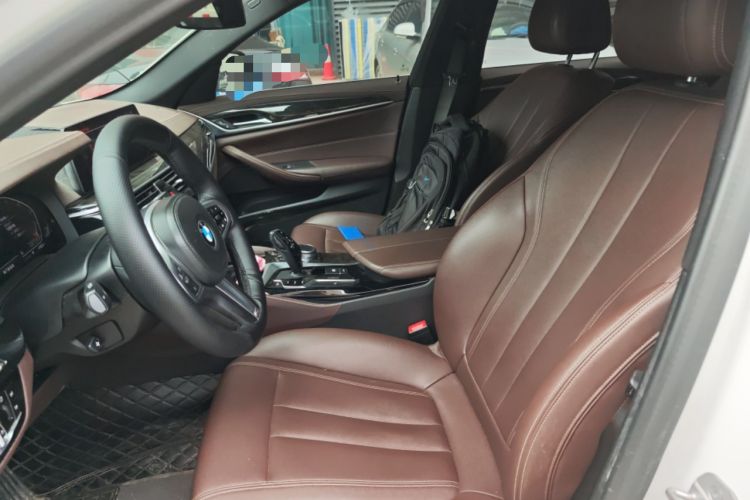 Used BMW 5 Series 2020 525Li M Sport Package Left Front Seat