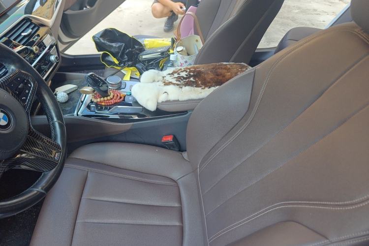 Used BMW 5 Series 2020 525Li M Sport Package Left Front Seat