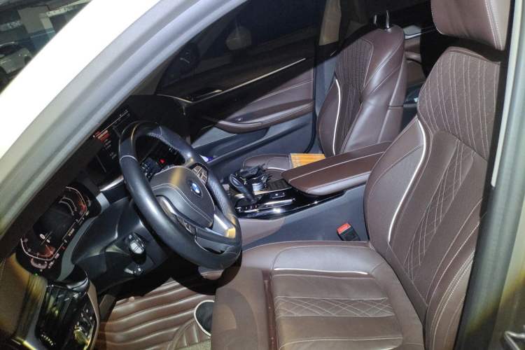 Used BMW 5 Series 2020 530Li Luxury Edition Premium Package Left Front Seat