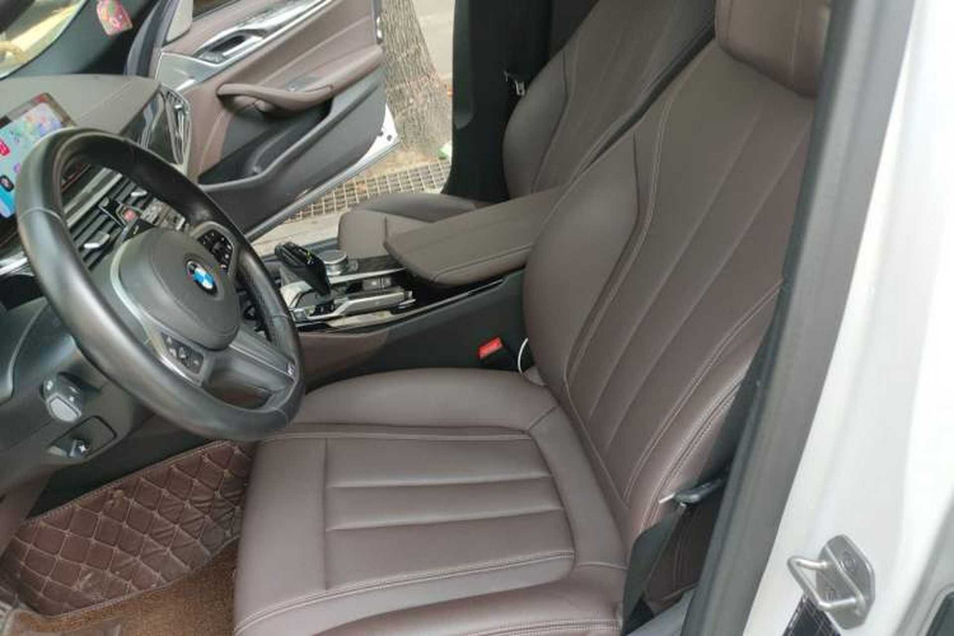 Used BMW 5 Series 2020 525Li M Sport Package Left Front Seat