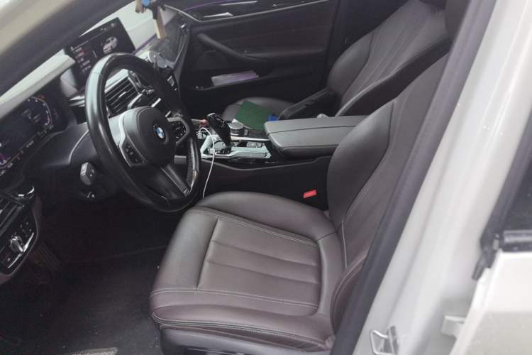 Used BMW 5 Series 2020 525Li M Sport Package Left Front Seat