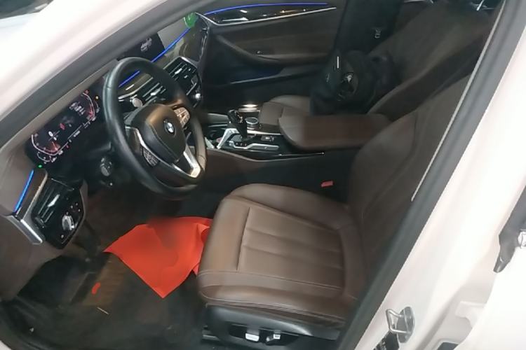 Used BMW 5 Series 2020 525Li Luxury Package Left Front Seat