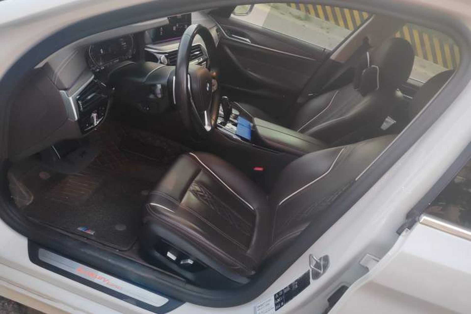 Used BMW 5 Series 2020 530Li xDrive Luxury Package Left Front Seat