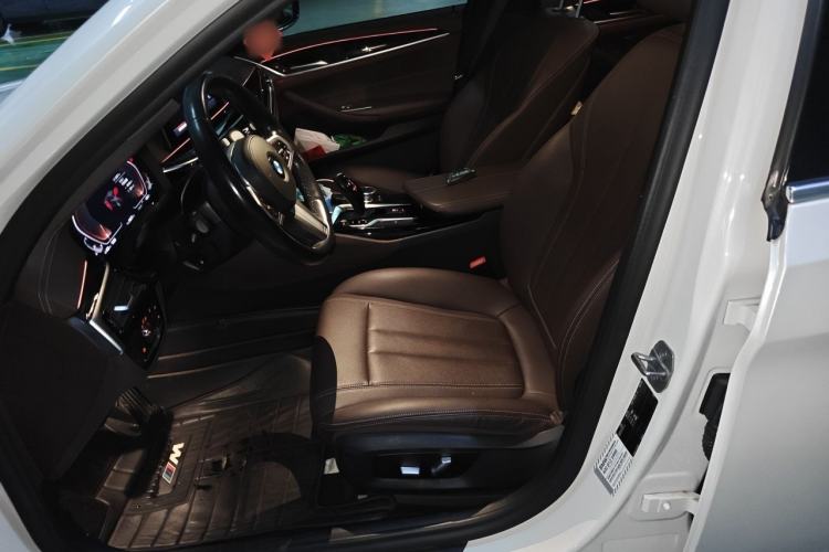 Used BMW 5 Series 2020 525Li M Sport Package Left Front Seat