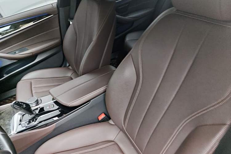 Used BMW 5 Series 2020 525Li M Sport Package Left Front Seat