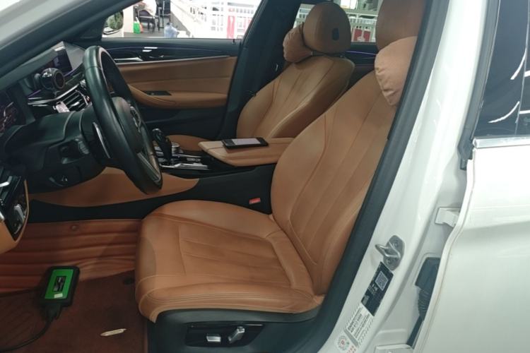 Used BMW 5 Series 2020 530Li Luxury Edition M Sport Package Left Front Seat