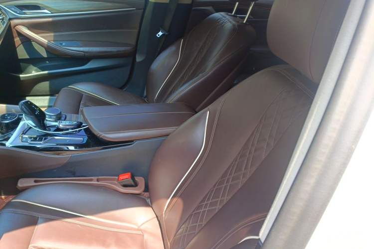 Used BMW 5 Series 2020 530Li Leading Edition Luxury Package Left Front Seat