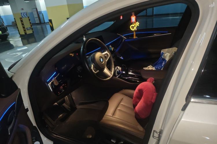 Used BMW 5 Series 2020 525Li M Sport Package Left Front Seat