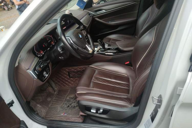 Used BMW 5 Series 2020 530Li Leading Edition Luxury Package Left Front Seat