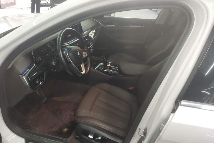 Used BMW 5 Series 2020 525Li Luxury Package Left Front Seat