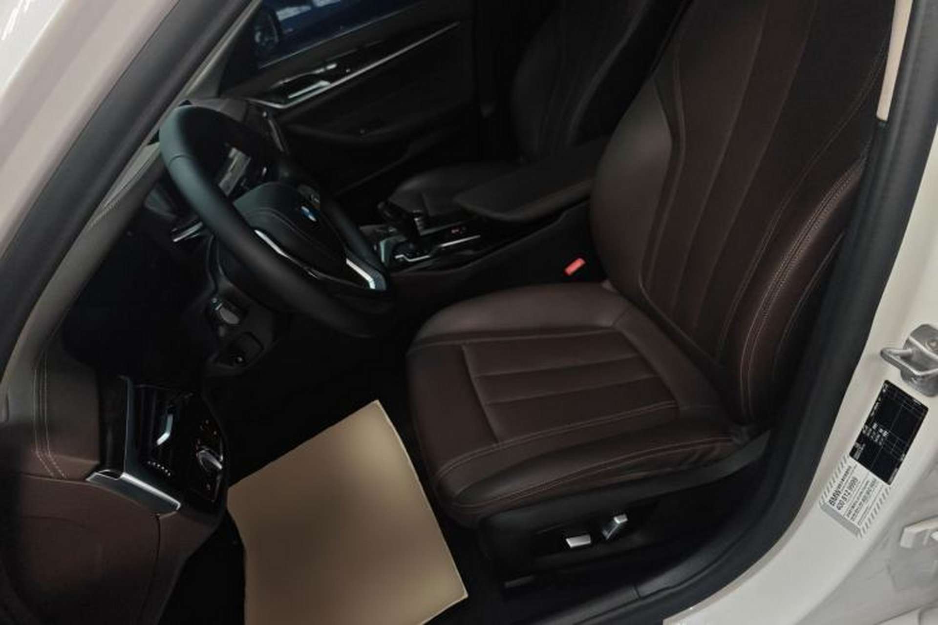 Used BMW 5 Series 2020 525Li Luxury Package Left Front Seat