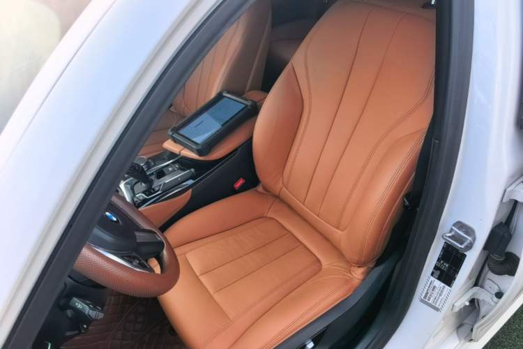 Used BMW 5 Series 2020 530Li Leading Model M Sport Package Left Front Seat