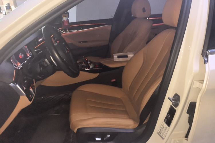 Used BMW 5 Series 2020 530Li Leading Model M Sport Package Left Front Seat