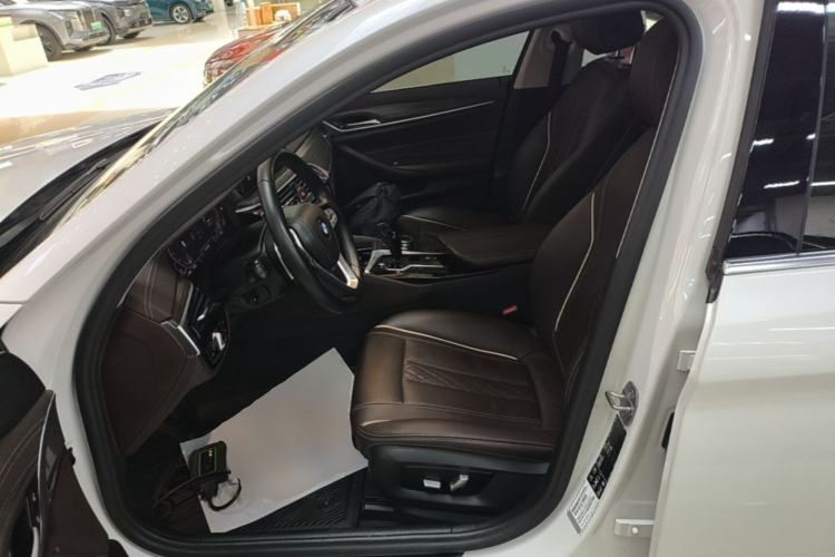 Used BMW 5 Series 2020 530Li xDrive Luxury Package Left Front Seat