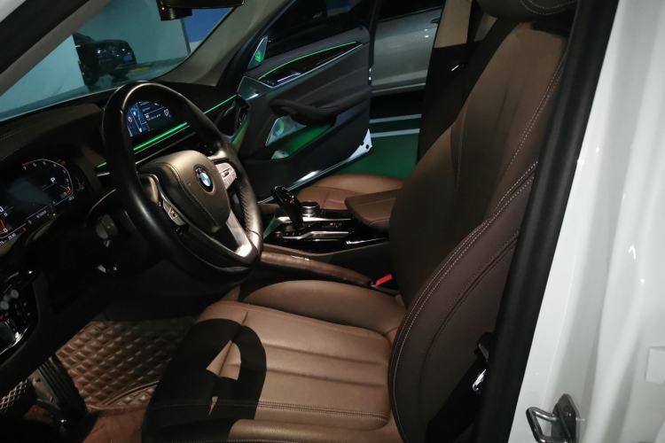 Used BMW 5 Series 2020 525Li Luxury Package Left Front Seat