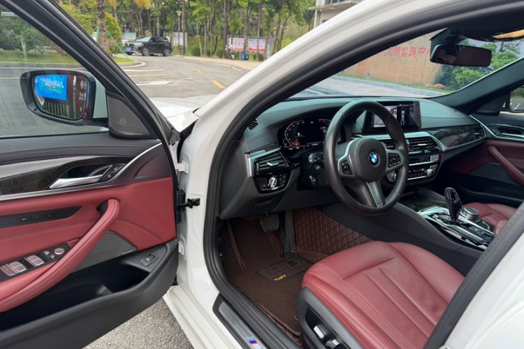 Used BMW 5 Series 2020 530Li Leading Model M Sport Package Left Front Seat