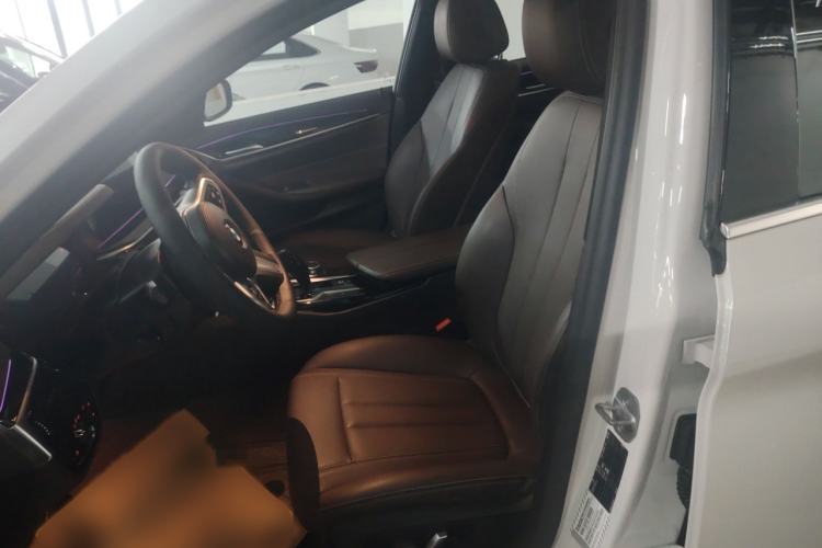 Used BMW 5 Series 2020 525Li M Sport Package Left Front Seat