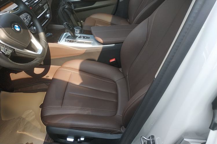 Used BMW 5 Series 2020 525Li Luxury Package Left Front Seat