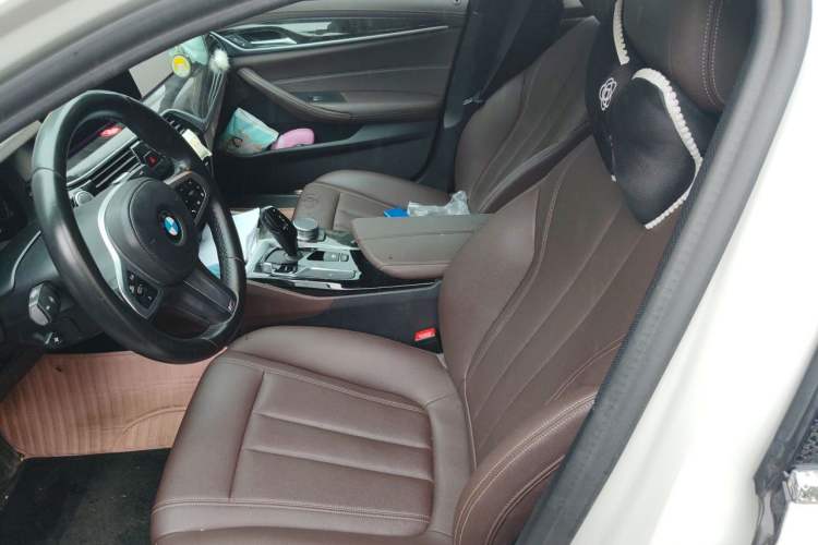Used BMW 5 Series 2020 525Li M Sport Package Left Front Seat