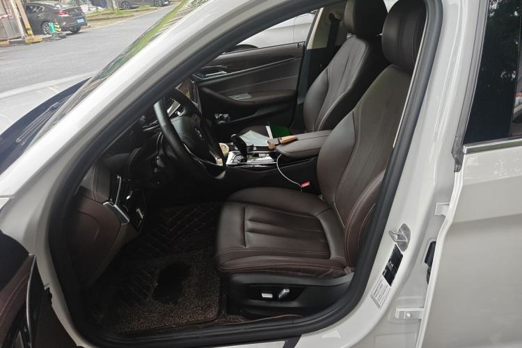 Used BMW 5 Series 2020 525Li Luxury Package Left Front Seat