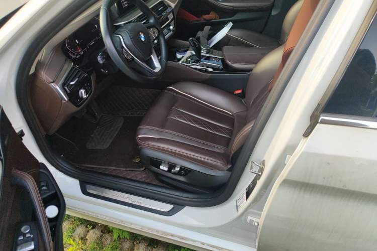 Used BMW 5 Series 2020 530Li Leading Edition Luxury Package Left Front Seat
