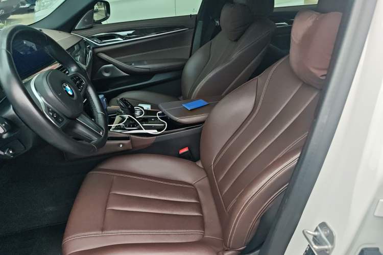 Used BMW 5 Series 2020 525Li M Sport Package Left Front Seat