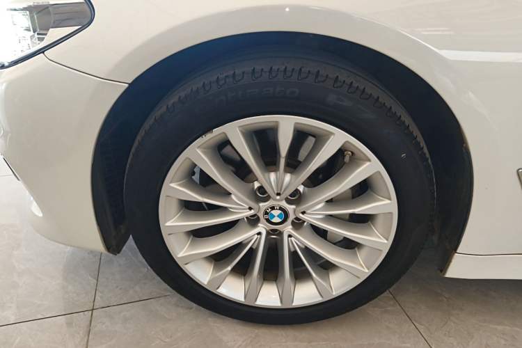 Used BMW 5 Series 2020 530Li Leading Edition Luxury Package Left Front Wheel Hub