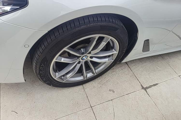 Used BMW 5 Series 2020 525Li M Sport Package Left Front Wheel Hub