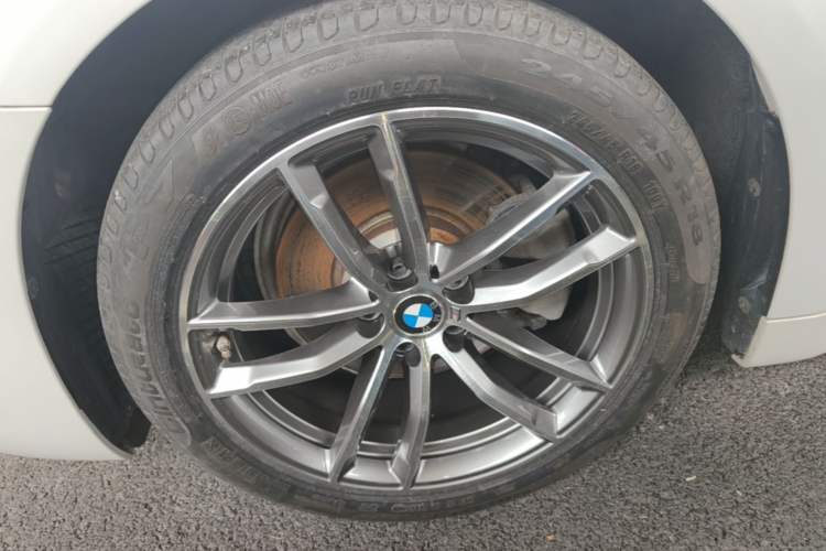 Used BMW 5 Series 2020 525Li M Sport Package Left Front Wheel Hub