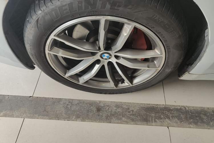 Used BMW 5 Series 2020 525Li M Sport Package Left Front Wheel Hub