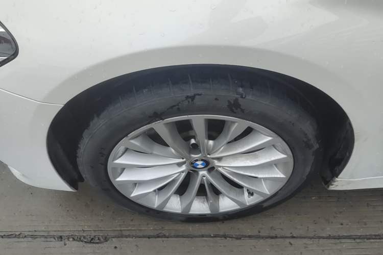 Used BMW 5 Series 2020 525Li Luxury Package Left Front Wheel Hub