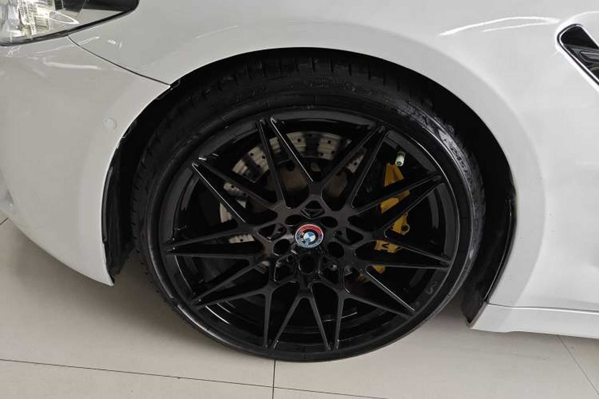 Used BMW 5 Series 2020 530Li Leading Model M Sport Package Left Front Wheel Hub