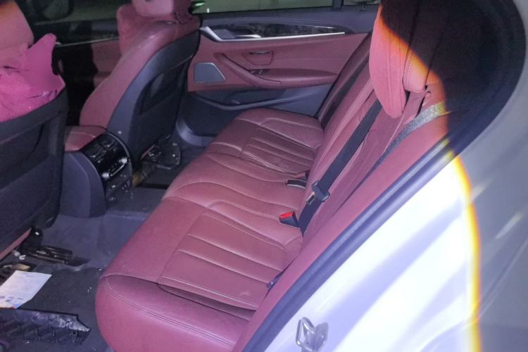 Used BMW 5 Series 2020 530Li Luxury Edition M Sport Package Left Rear Seat