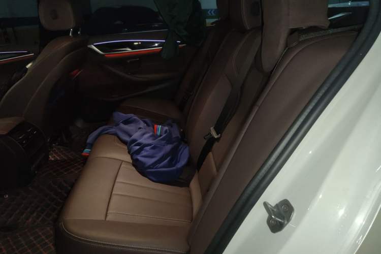 Used BMW 5 Series 2020 525Li M Sport Package Left Rear Seat