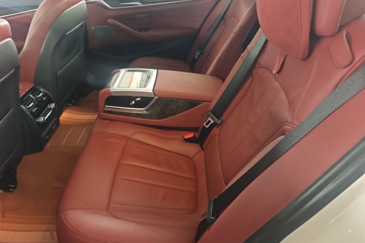 Used BMW 5 Series 2020 530Li Luxury Edition M Sport Package Left Rear Seat